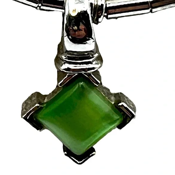 Silver Necklace With Green Glass Cats Eye Pendant - Picture 3 of 8